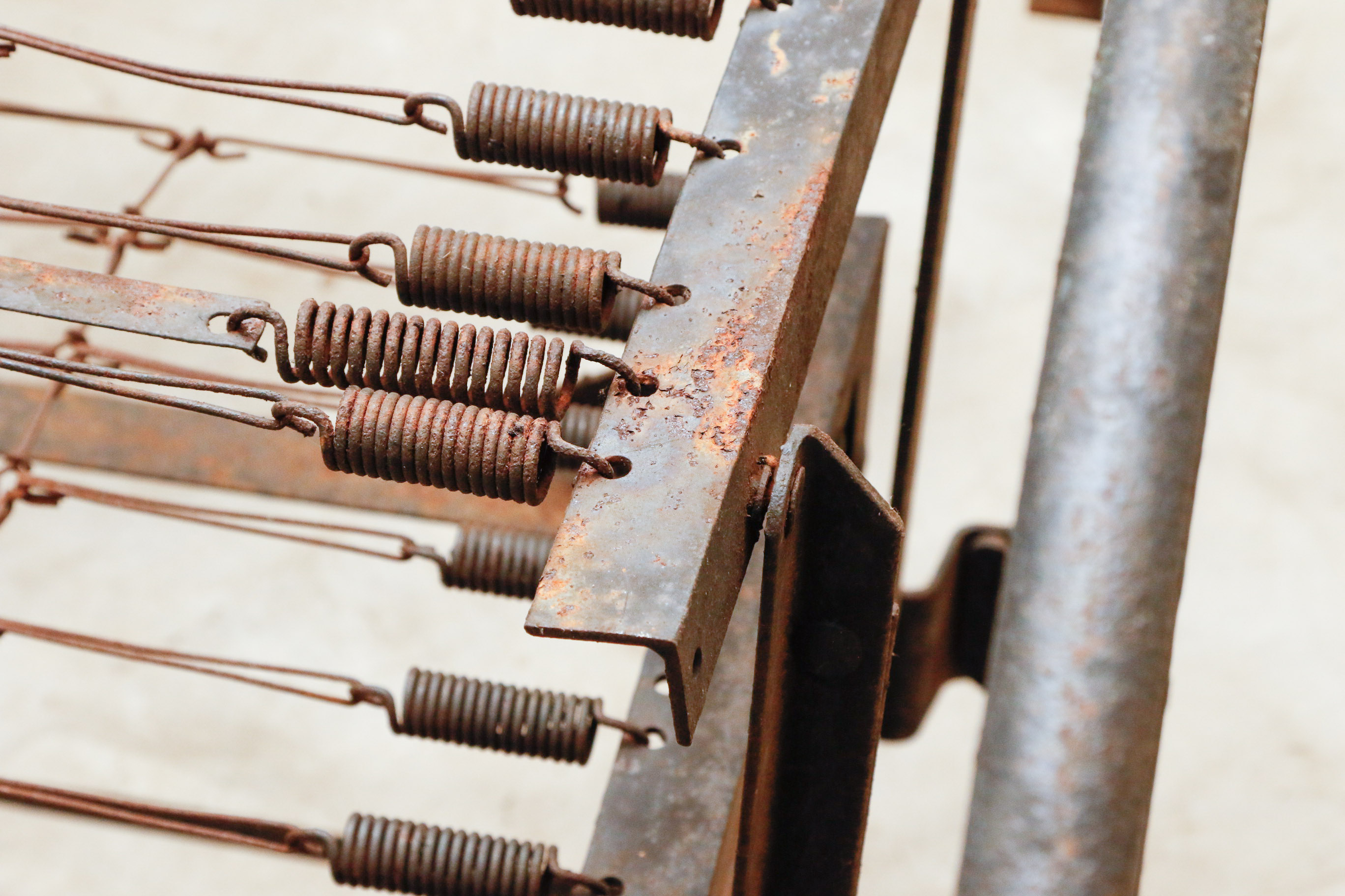 Antique Metal Trundle Bed EBTH