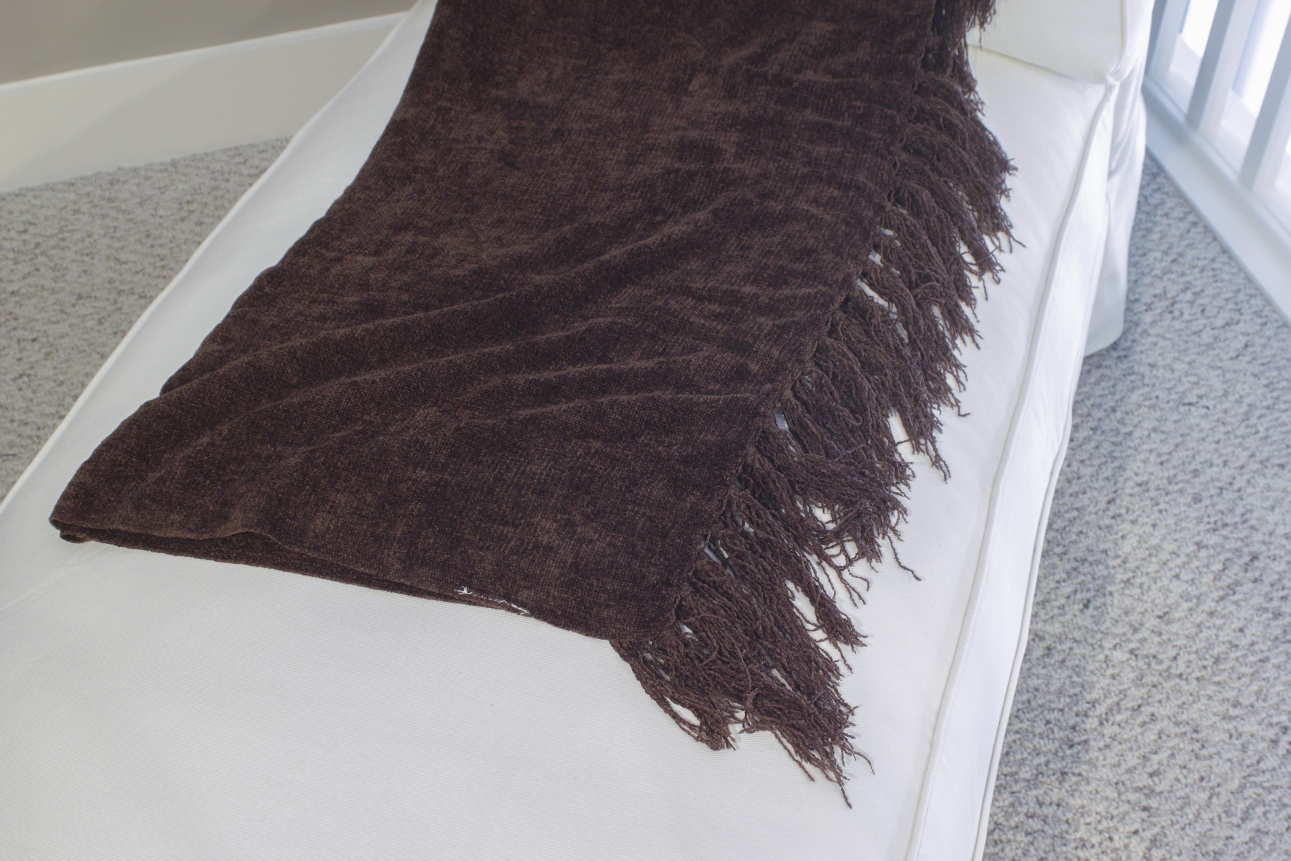 Chaise Lounge with Pillow and Throws EBTH