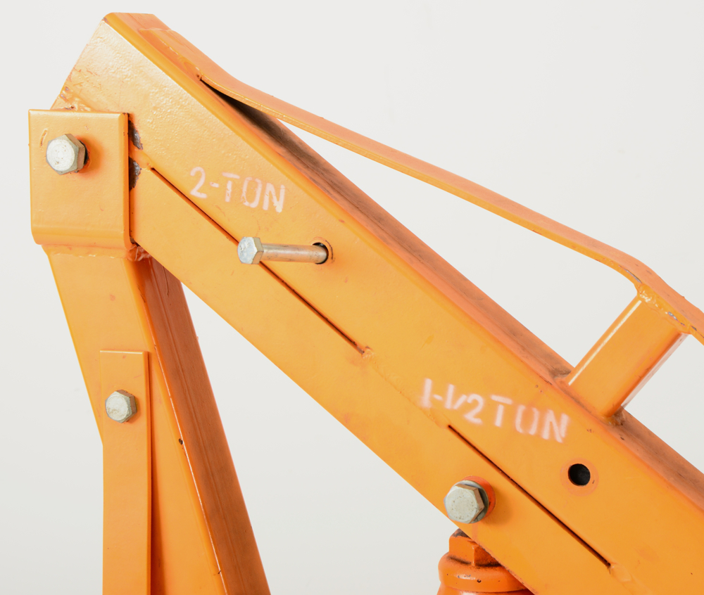 Central Hydraulics Eight Ton Long Ram Engine Hoist EBTH