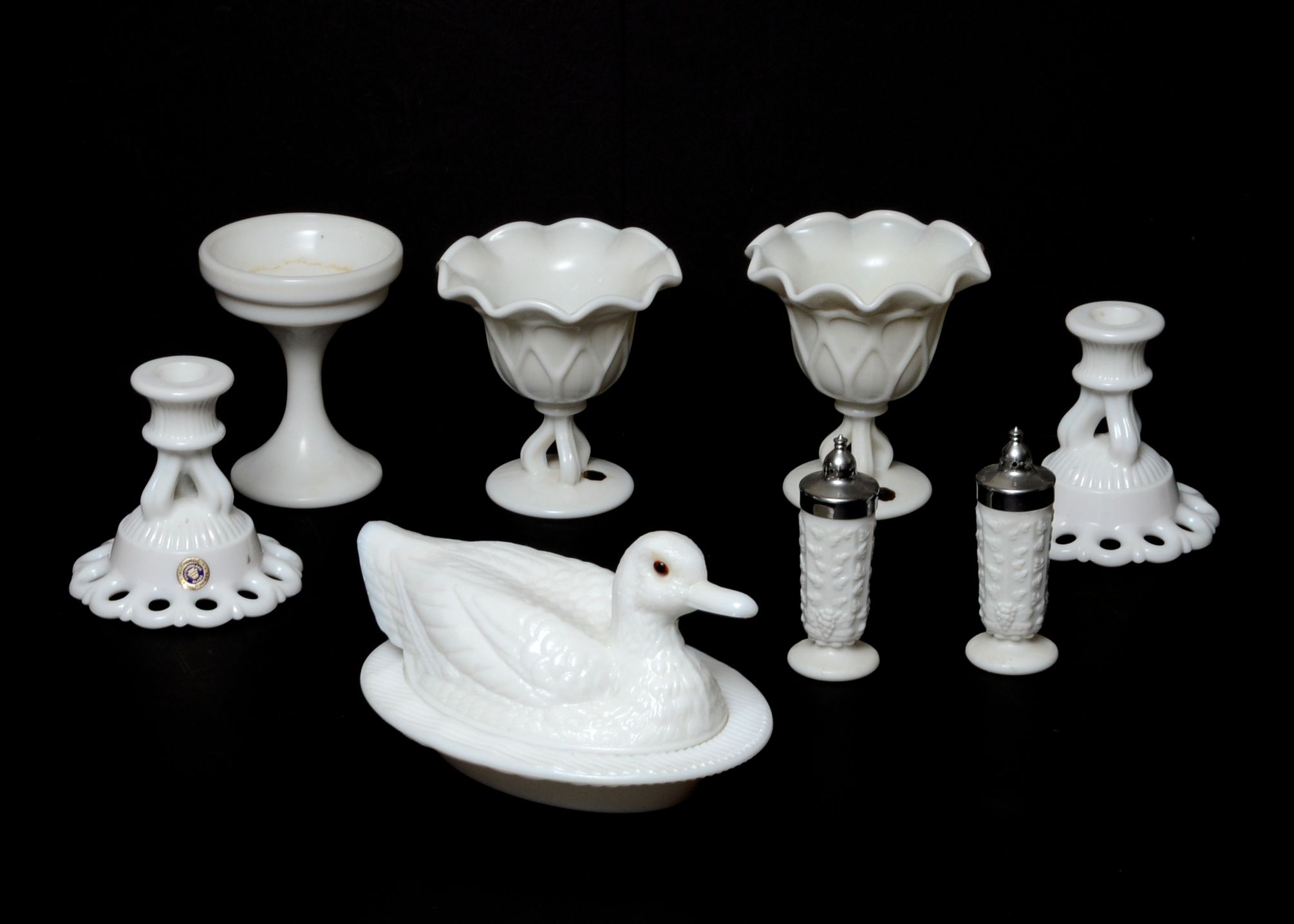 vintage-westmoreland-milk-glass-ebth