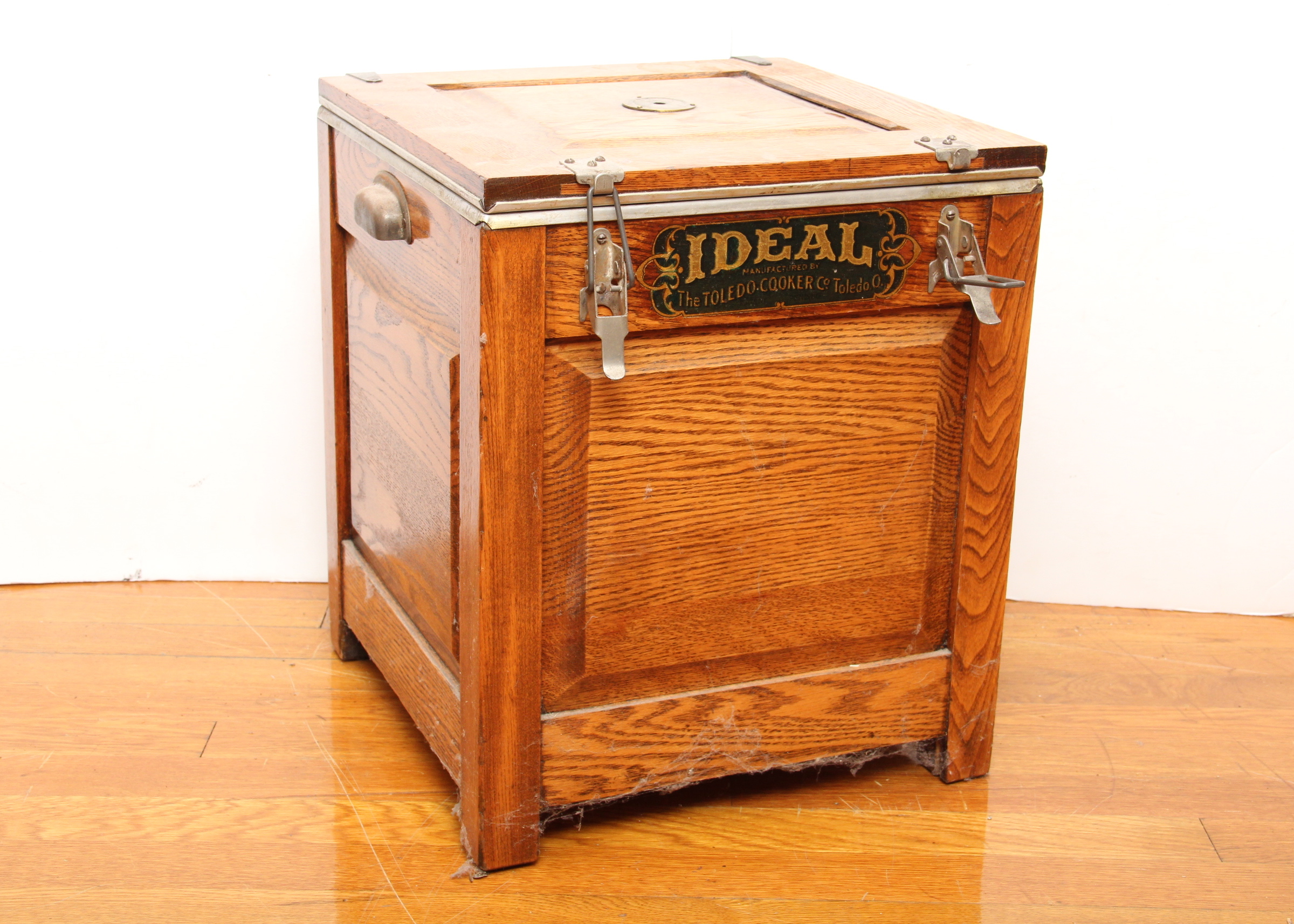 Antique Fireless Cookstove EBTH