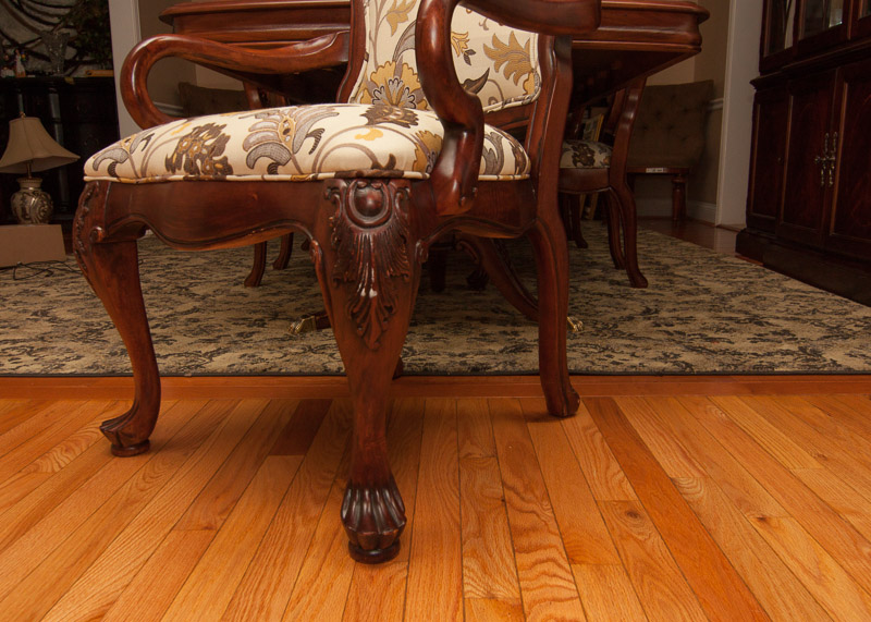 Thomasville Kent Park Dining Room Set EBTH