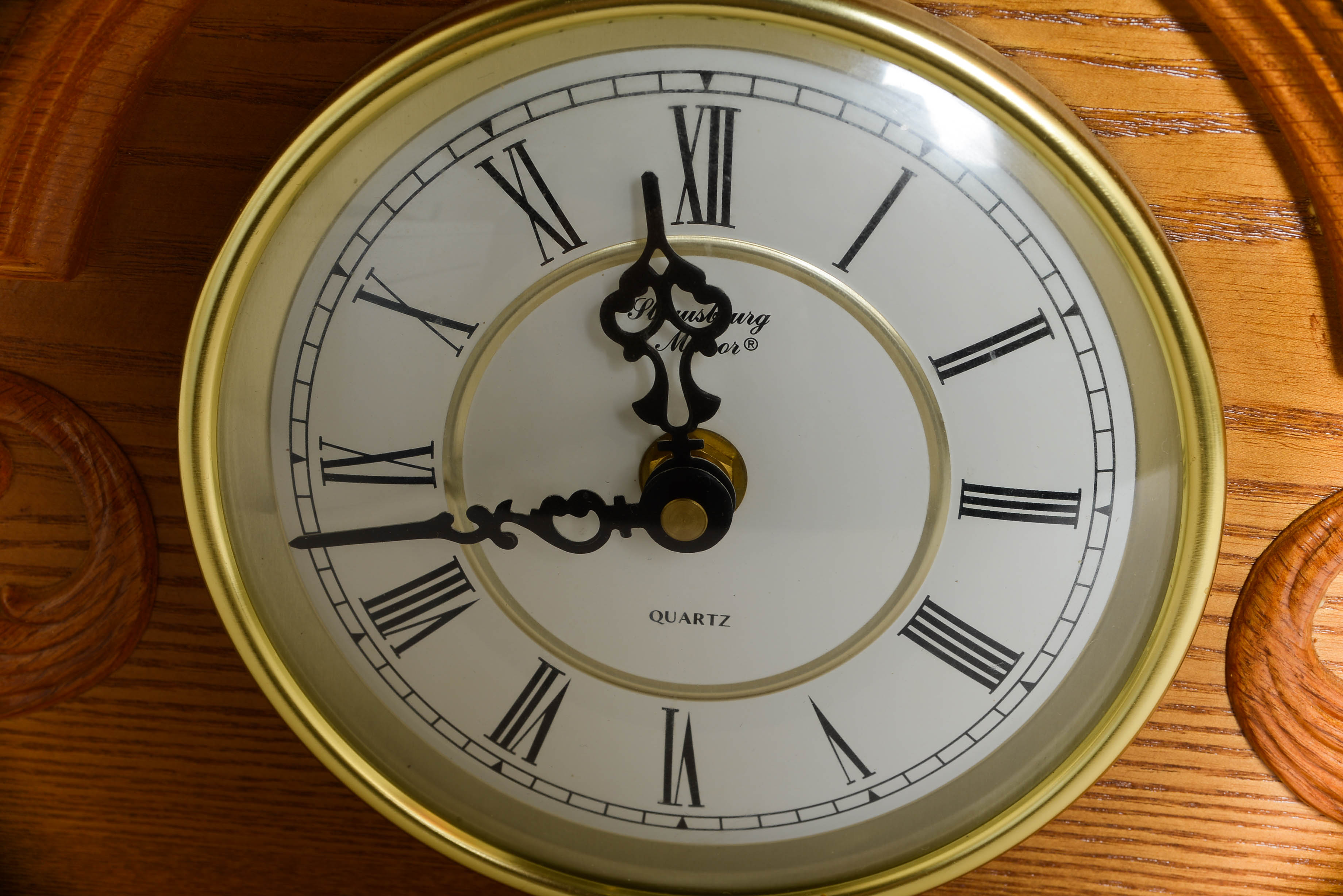 Vintage Quartz Chiming Mantle Clock EBTH