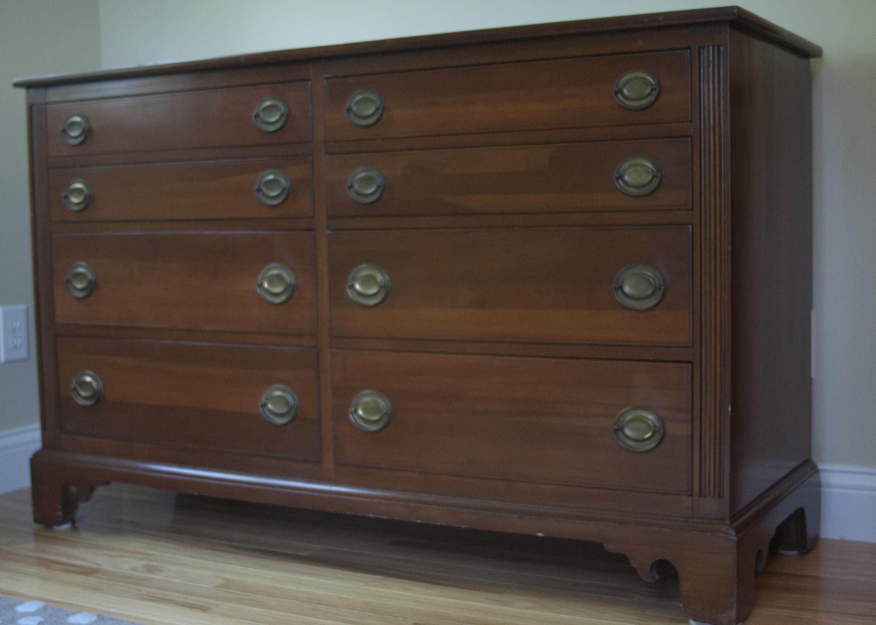 Willet Solid Elswick Cherry Dresser EBTH