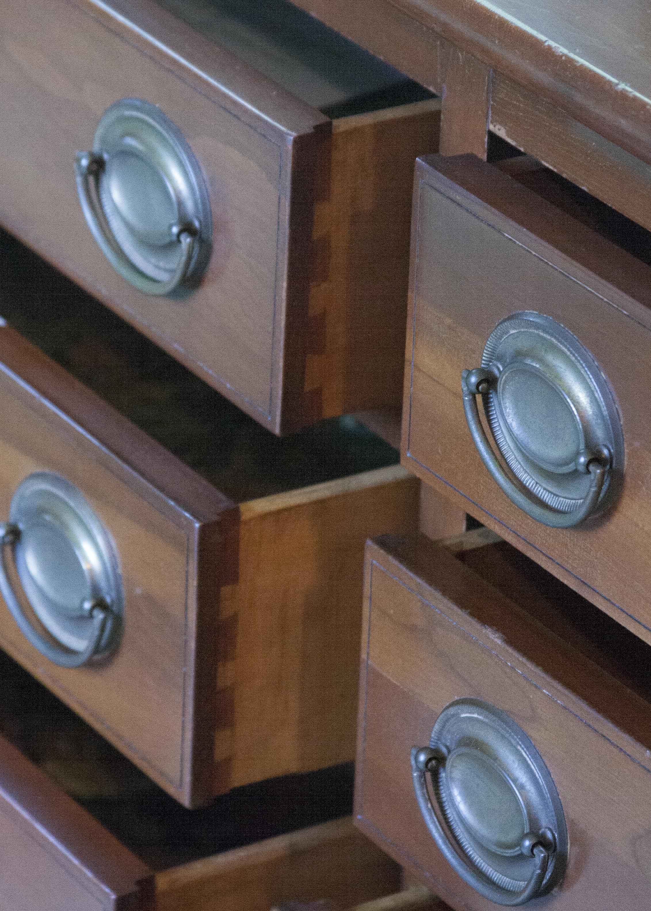 Willet Solid Elswick Cherry Dresser EBTH