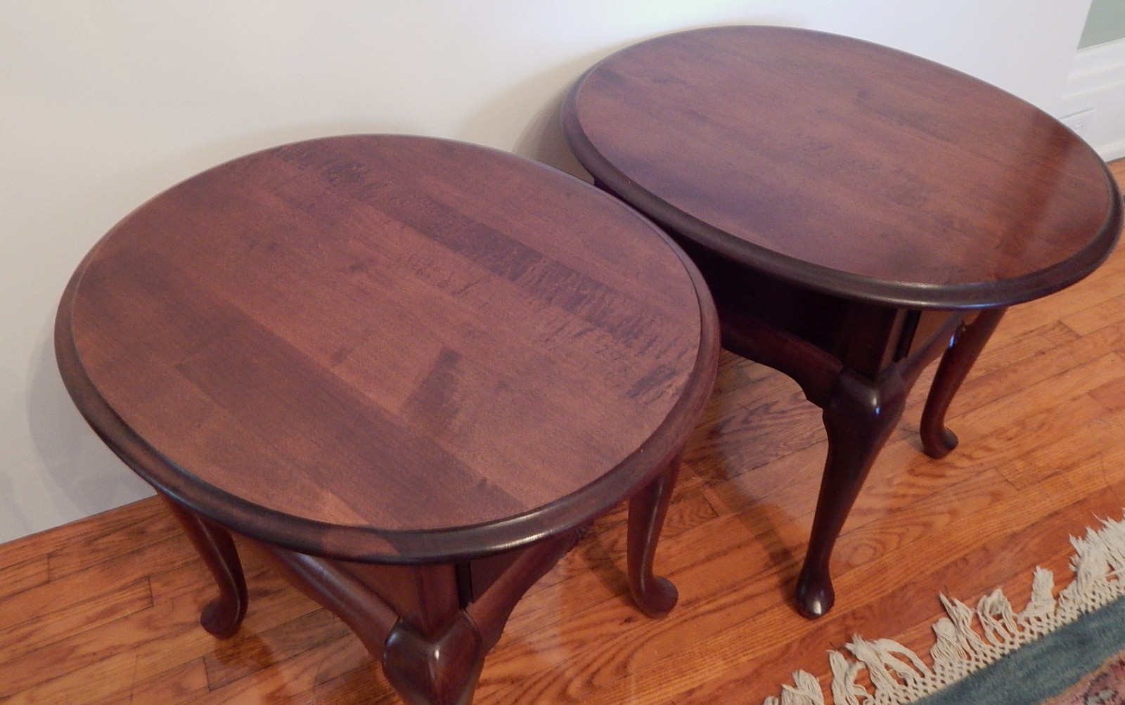 Pair of Broyhill Queen Anne End Tables EBTH
