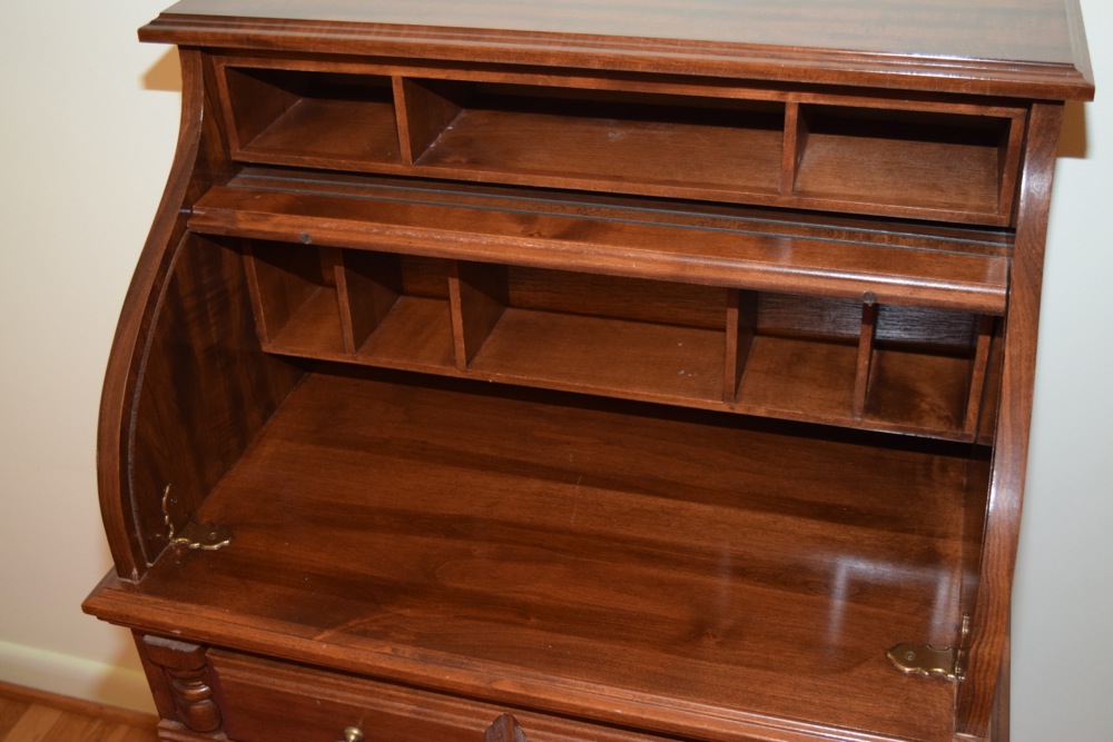 Small Vintage Rolltop Chest of Drawers EBTH