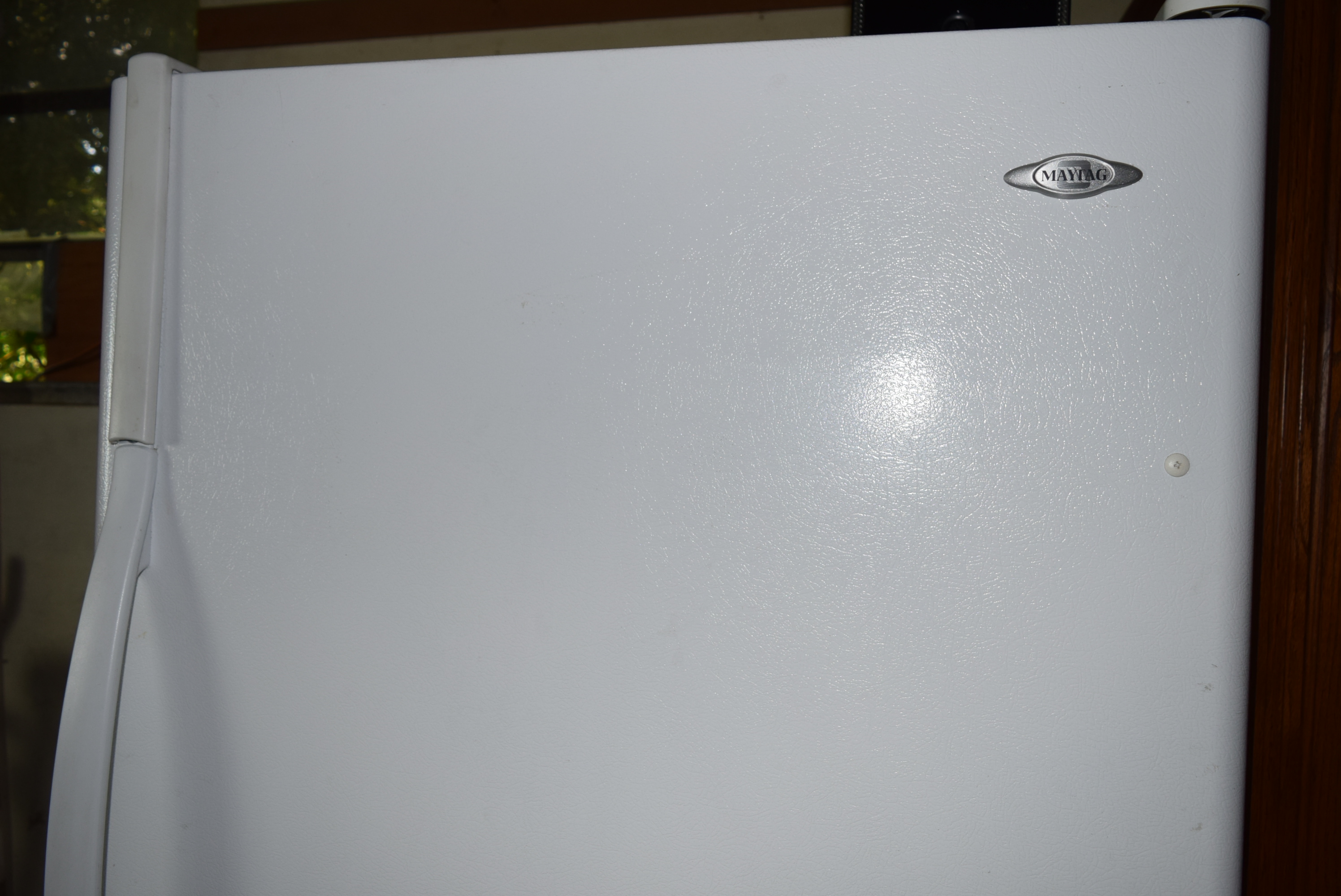 Maytag Performa 19 cu ft Refrigerator With Bottom Freezer EBTH