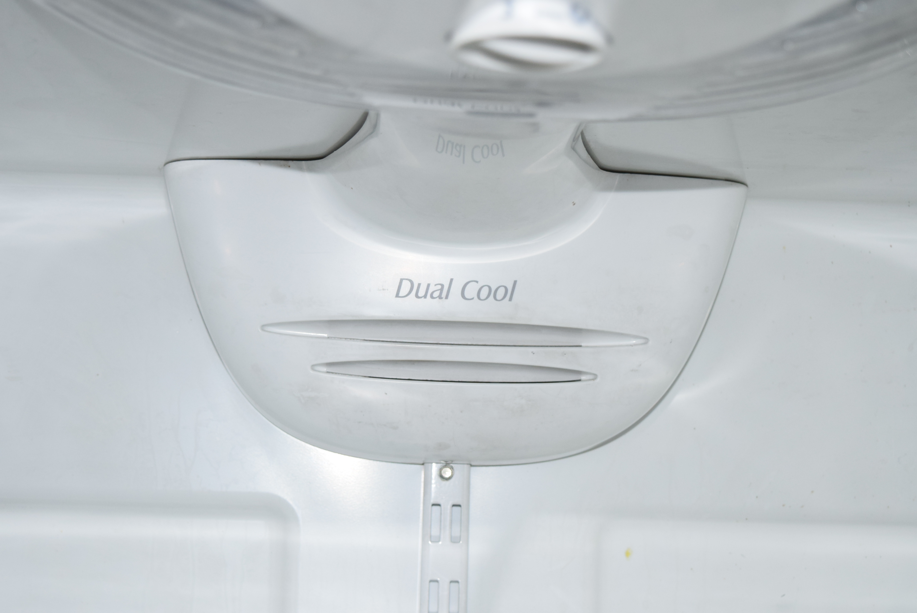 Maytag Performa 19 cu ft Refrigerator With Bottom Freezer EBTH