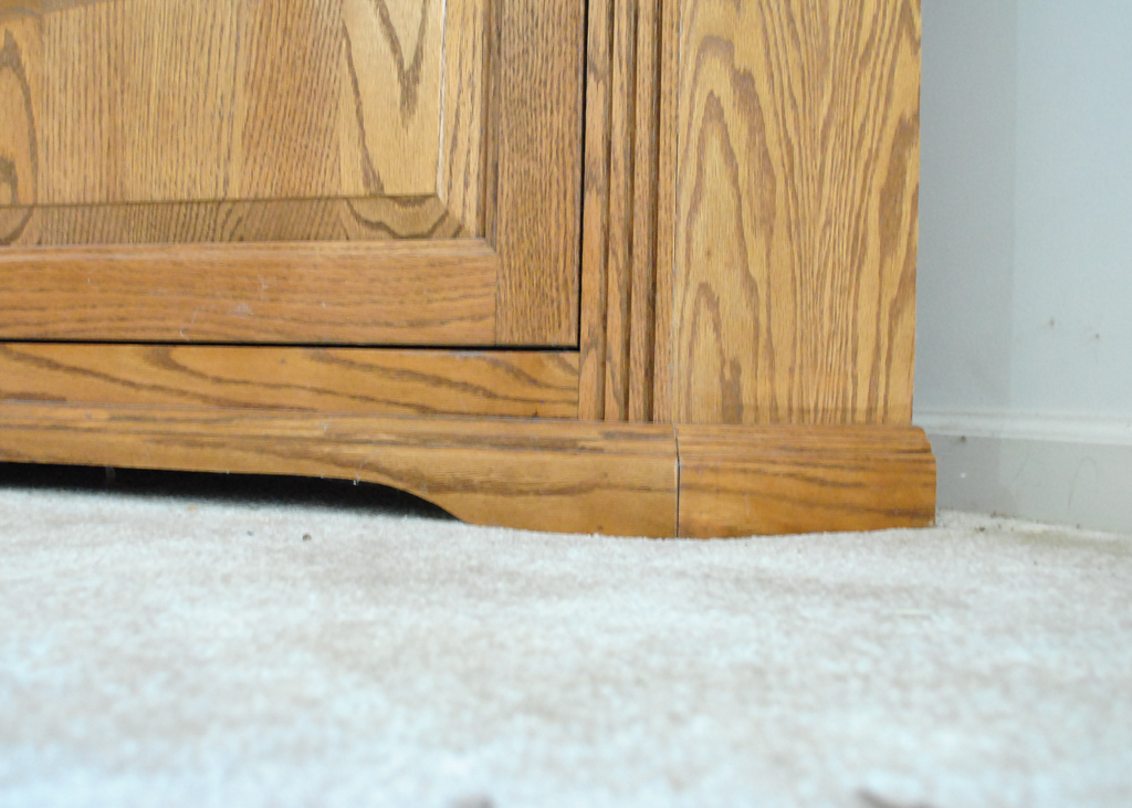 Oak Corner Entertainment EBTH