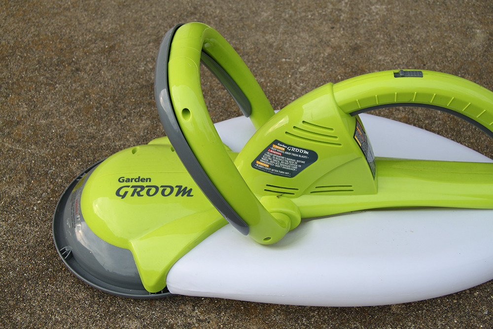 Garden Groom Lightweight Electric Hedge Trimmer EBTH