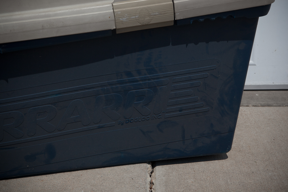 Furrari Giant 550 Dog Crate EBTH