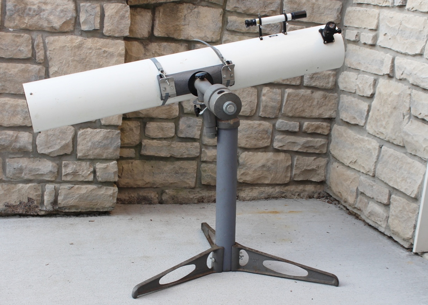 Large Edmund Scientific Space Conqueror Telescope EBTH