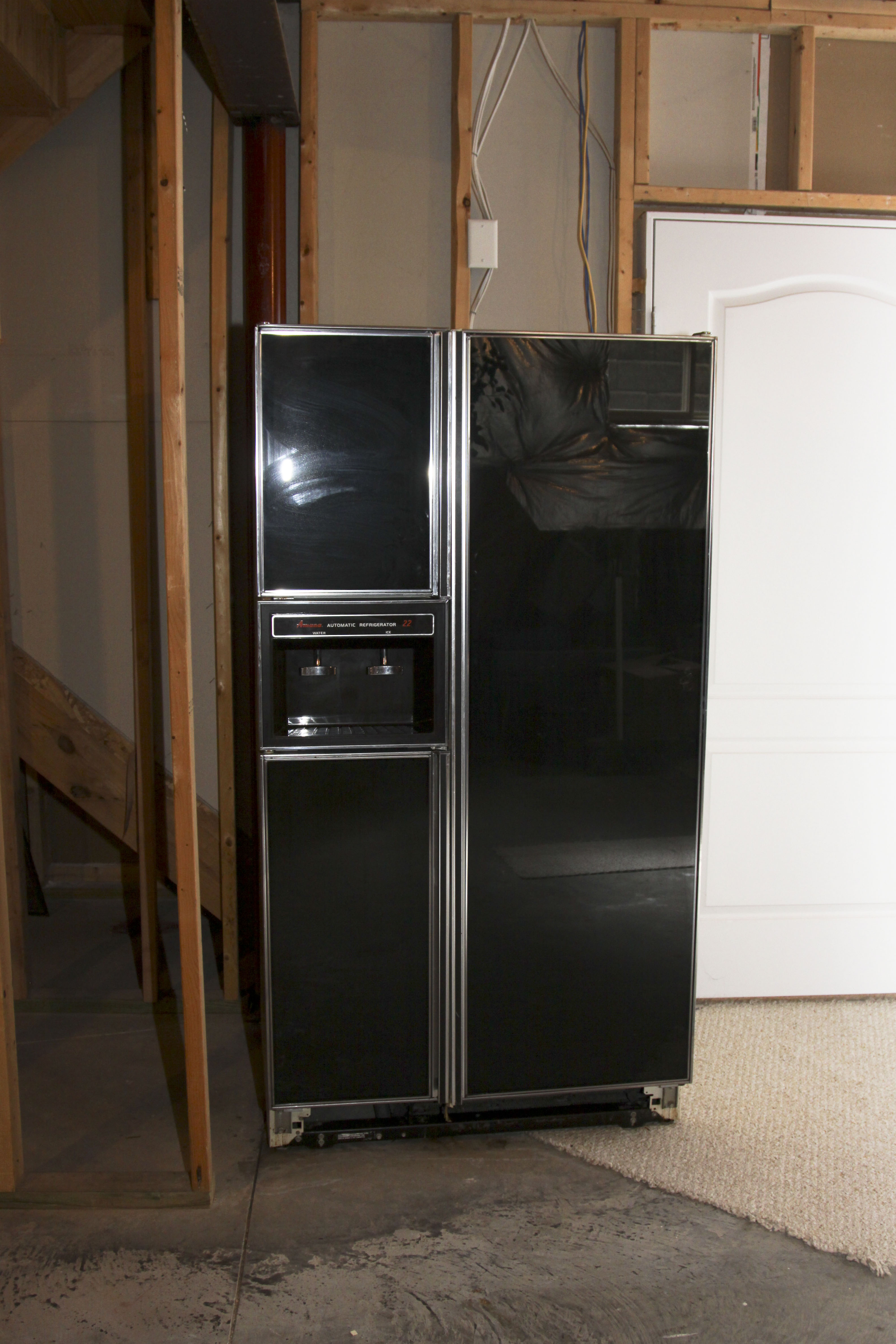 Vintage Black Amana Automatic Refrigerator 22 EBTH