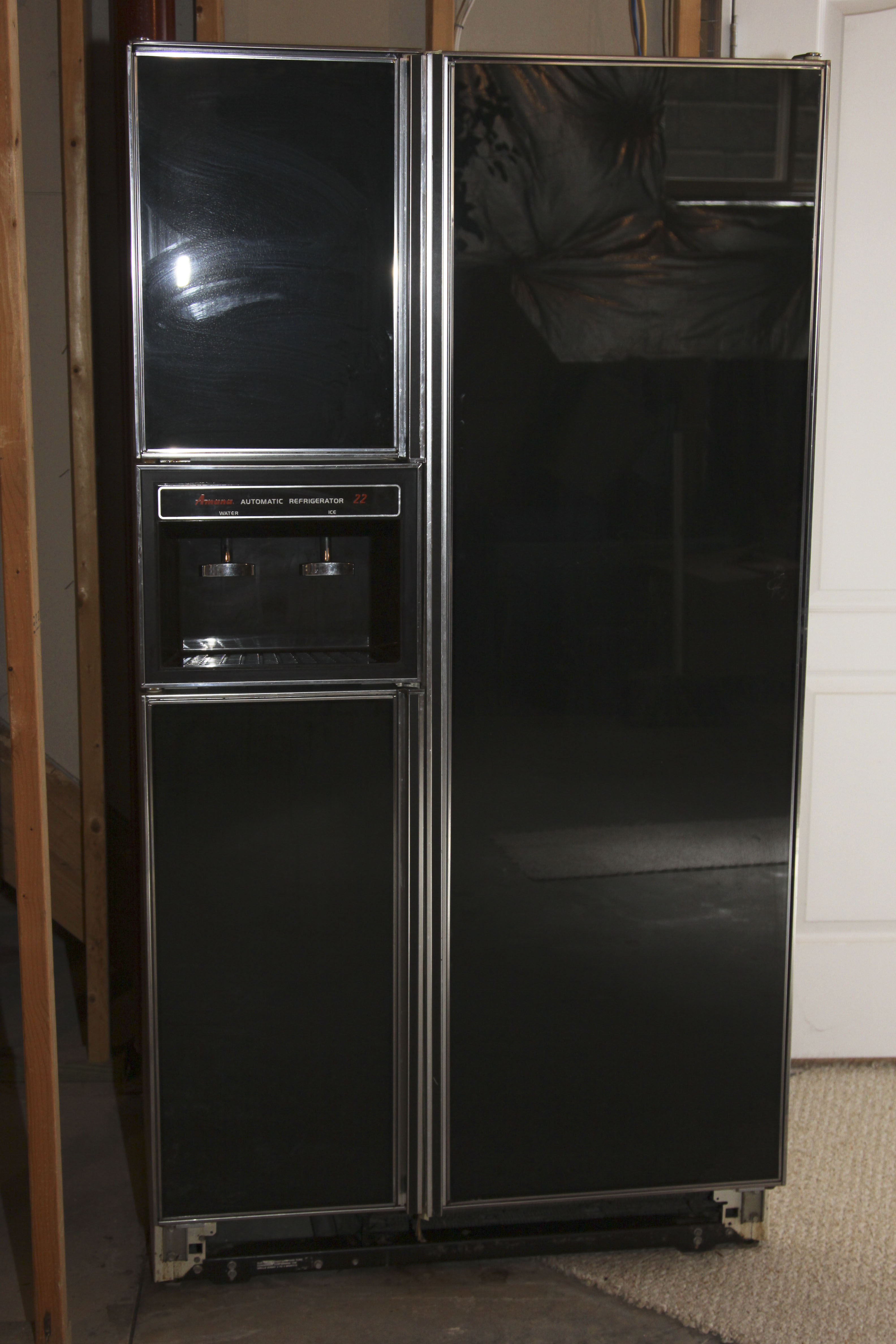 Vintage Black Amana Automatic Refrigerator 22 EBTH