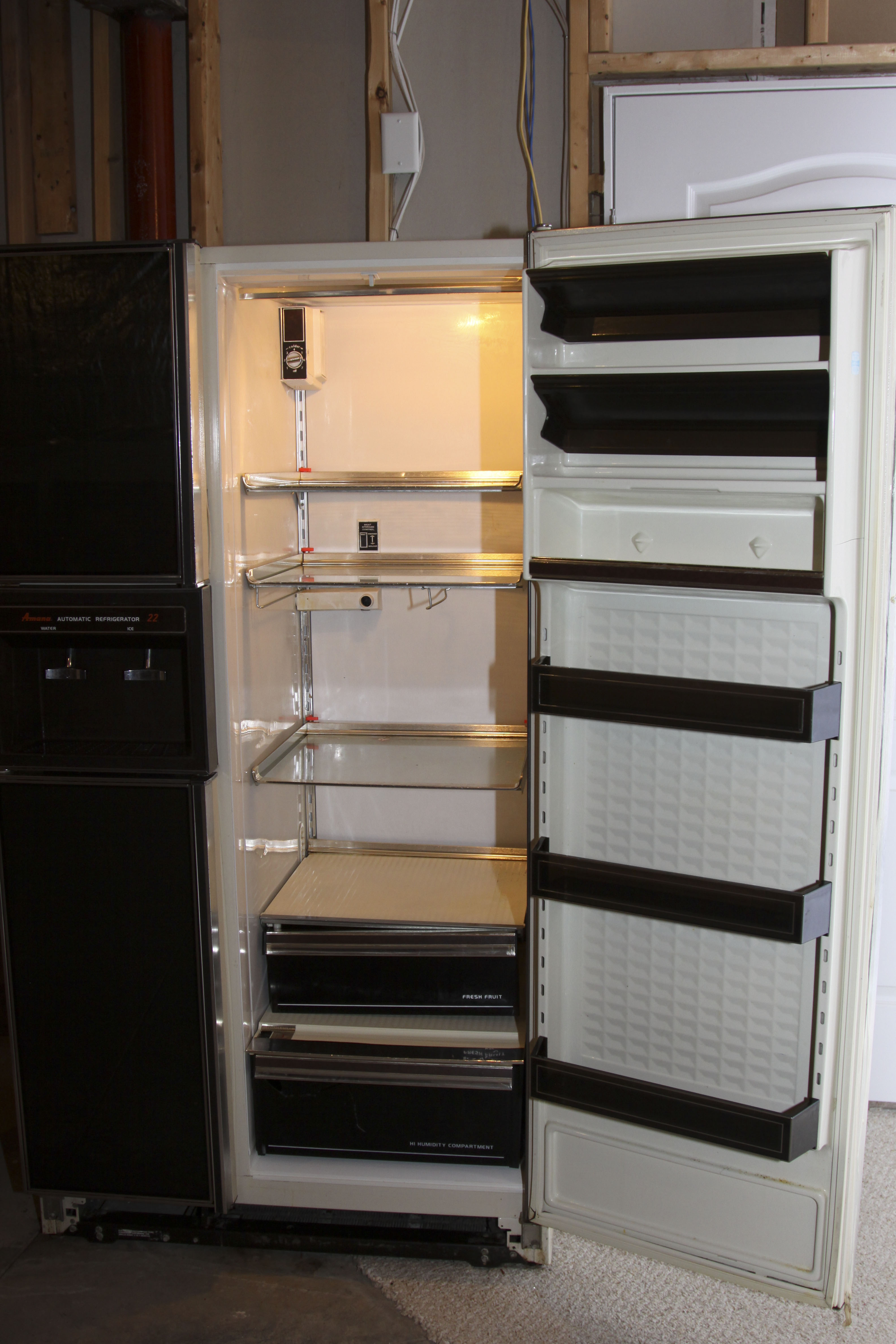 Vintage Black Amana Automatic Refrigerator 22 EBTH