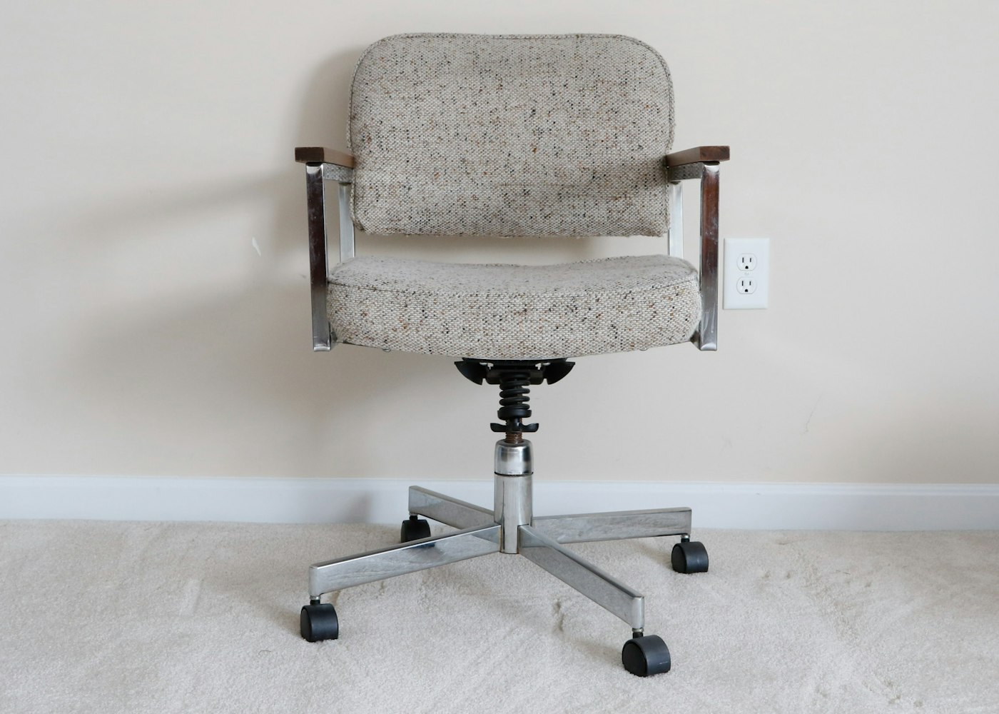 Mid century swivel desk chair Clearance