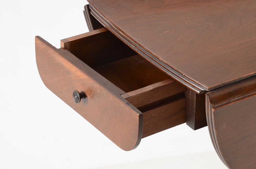 Small Duncan Phyfe Style Drop Leaf Table EBTH