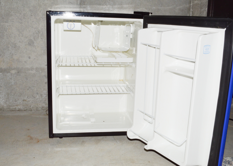 University of Kentucky Wildcat MiniFridge EBTH