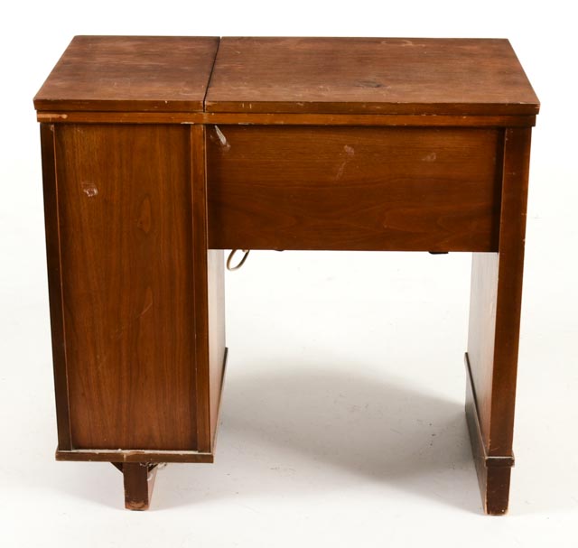 Elna Plana Automatic Sewing Machine in EBTH