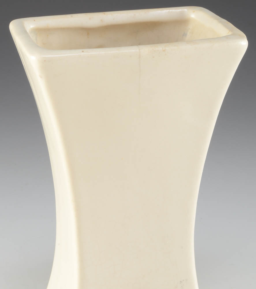 McCoy Pottery "Blossom Time" Vase | EBTH