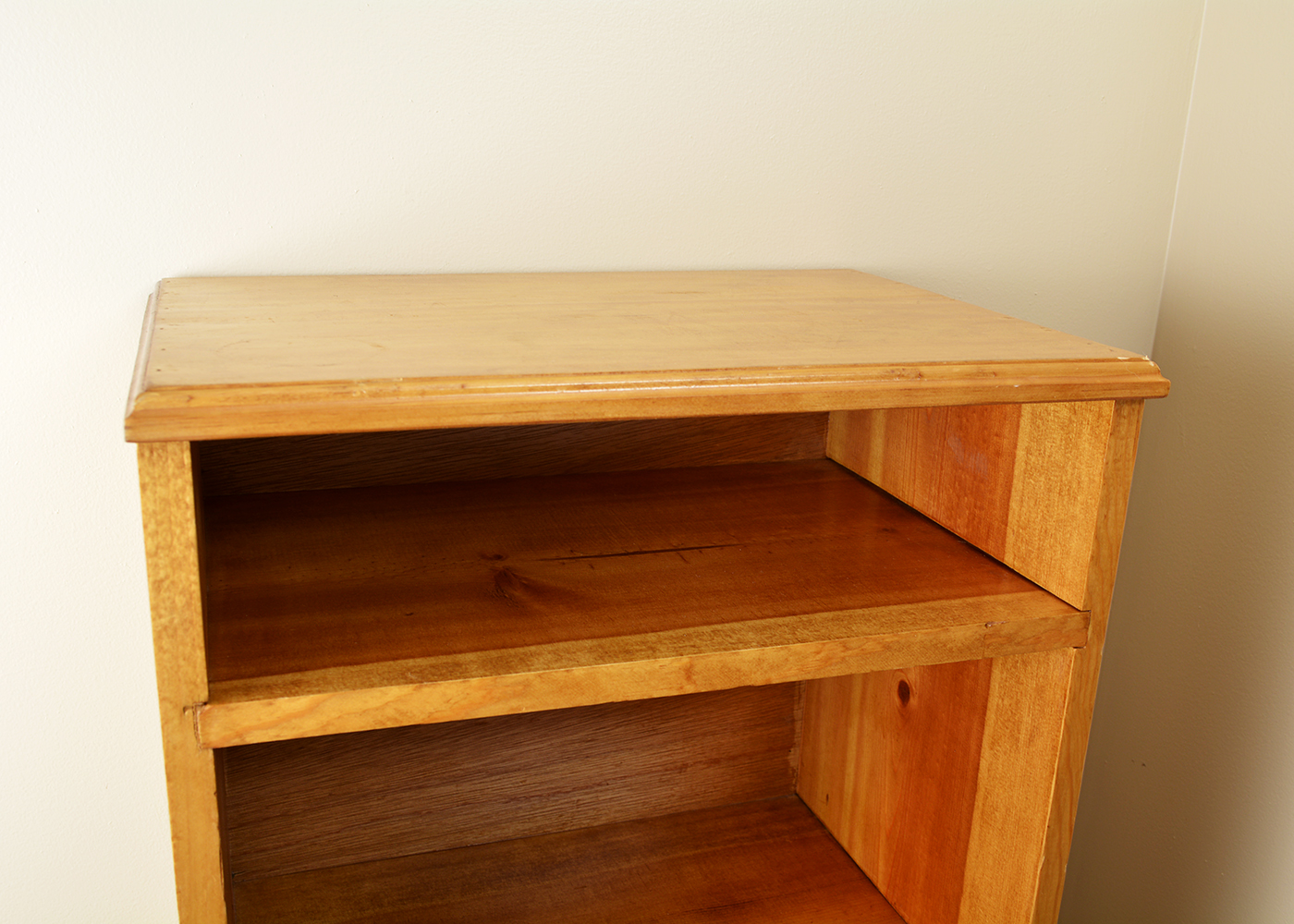 Knotty Pine Shelving Unit EBTH