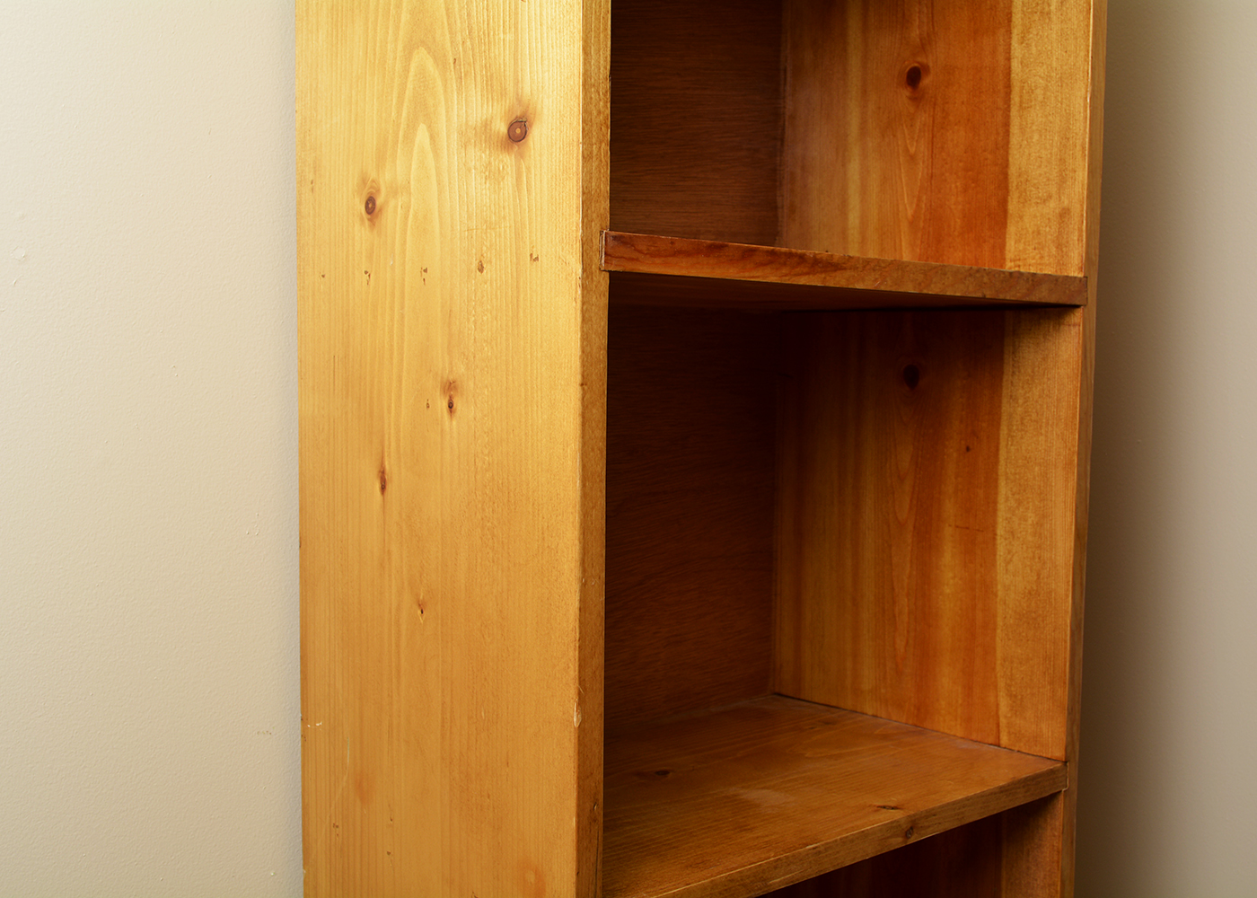 Knotty Pine Shelving Unit EBTH
