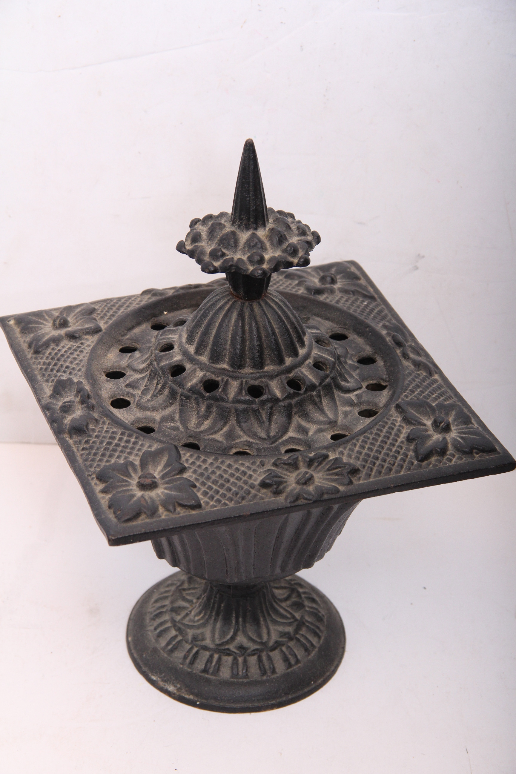 Cast Iron Home Decor EBTH