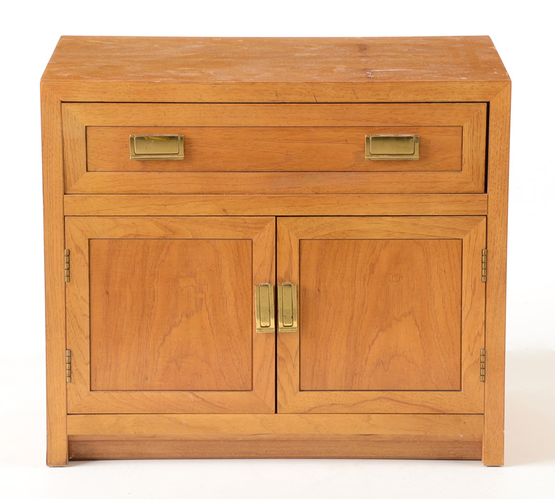 Thomasville Pecan Nightstand | EBTH