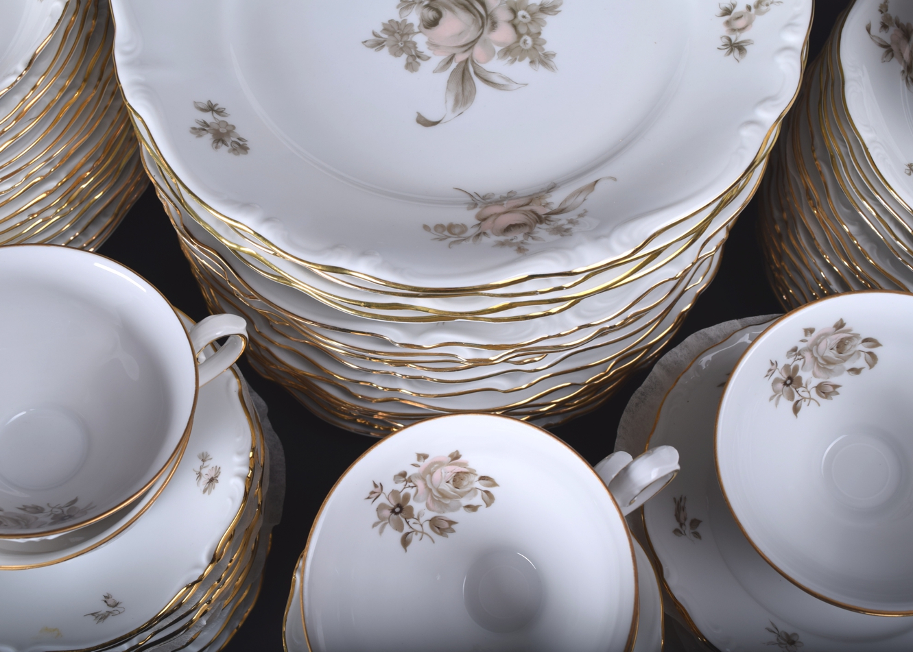 winterling-bavaria-china-dusk-rose-place-settings-ebth