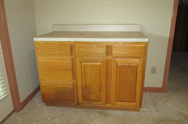 FreeStanding Kitchen Counter / EBTH