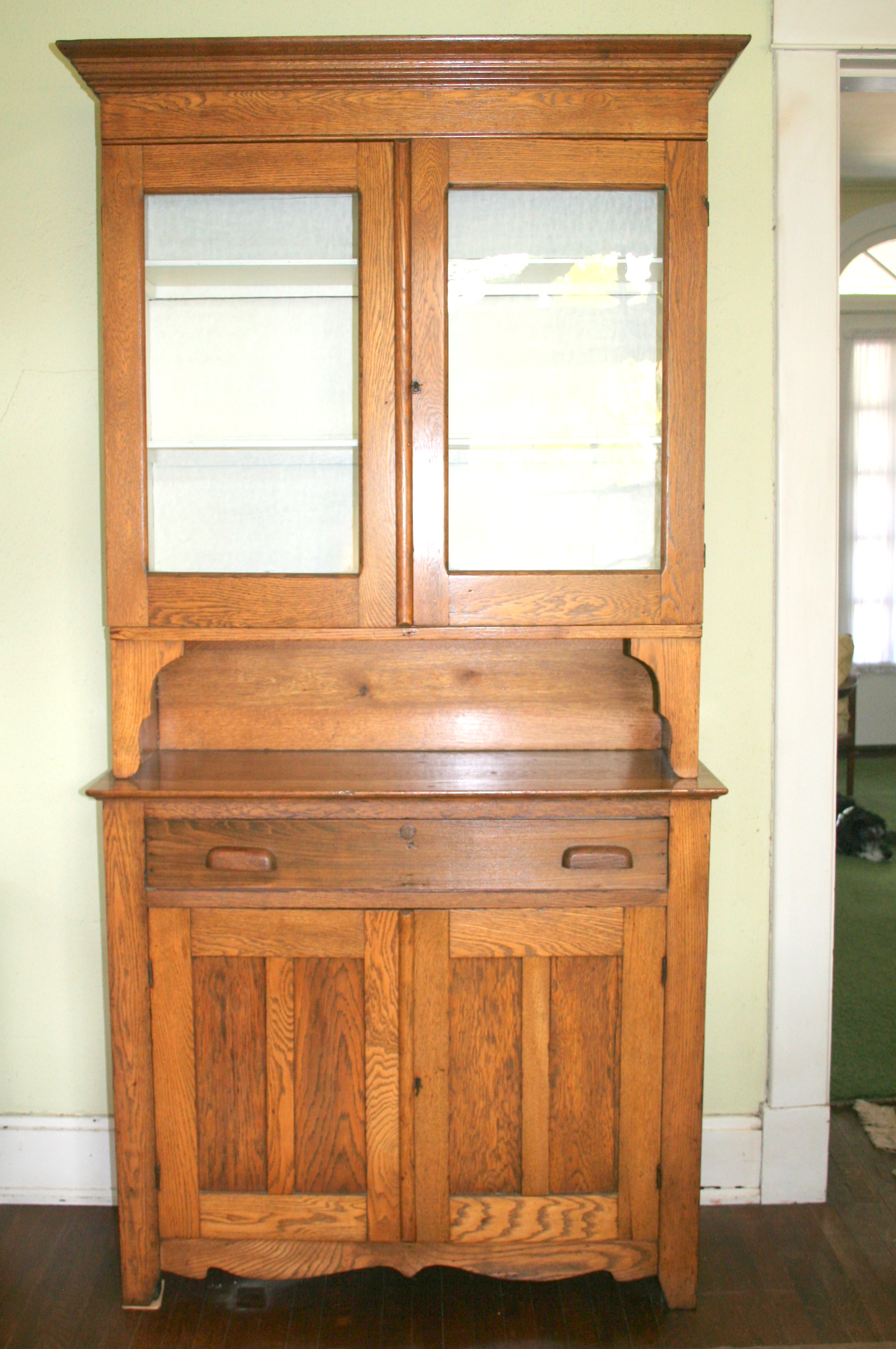 Antique Oak Hutch EBTH
