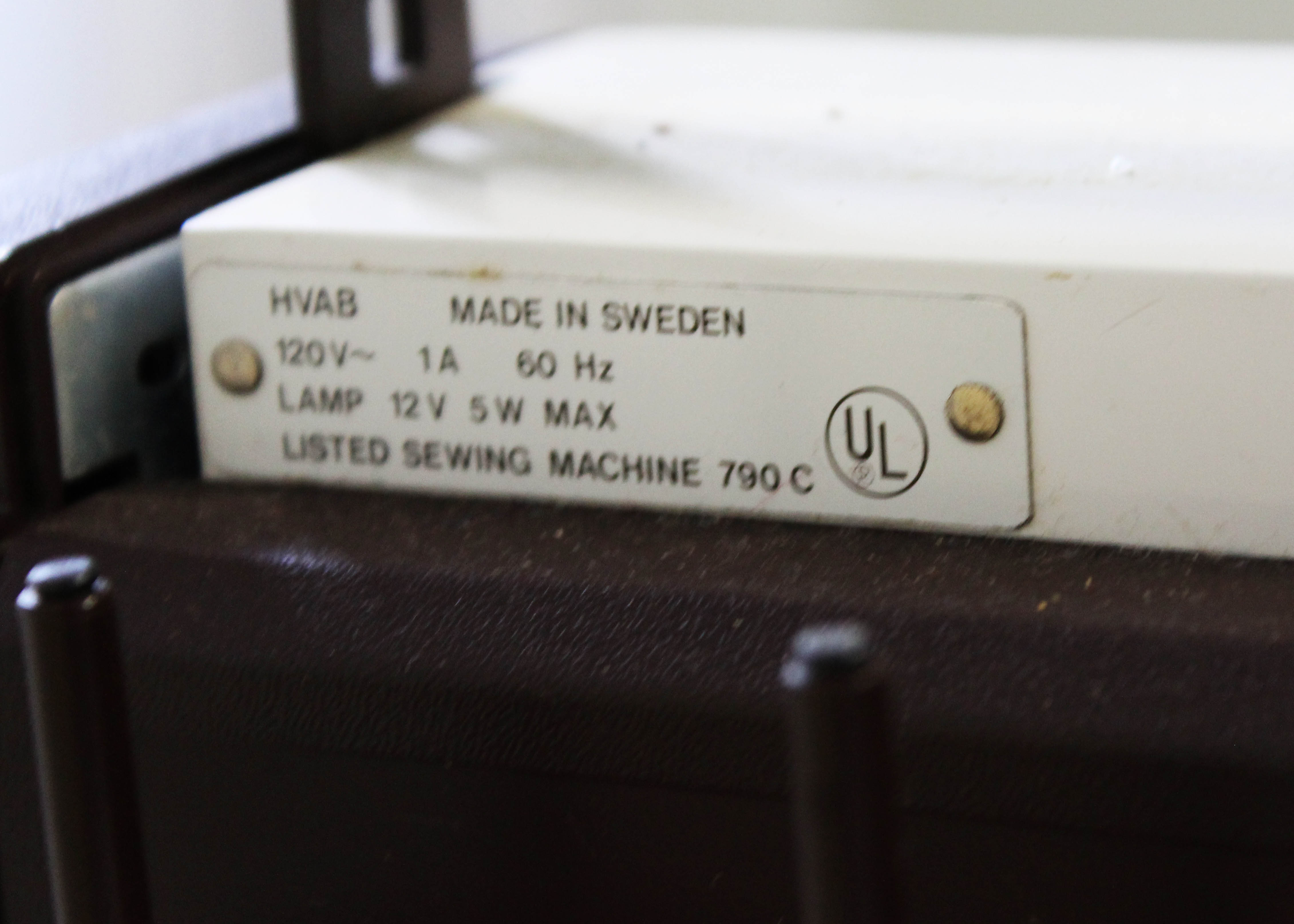 Viking Husqvarna Model 6690 Computerized Sewing Machine EBTH