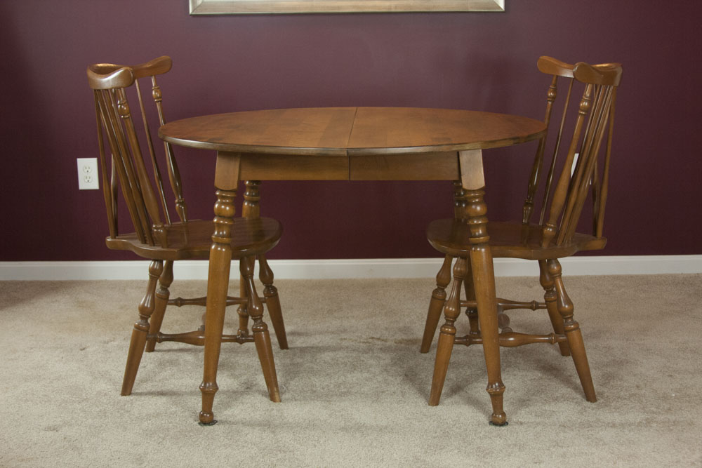 Vintage Maple Dining Room Table and Chairs EBTH