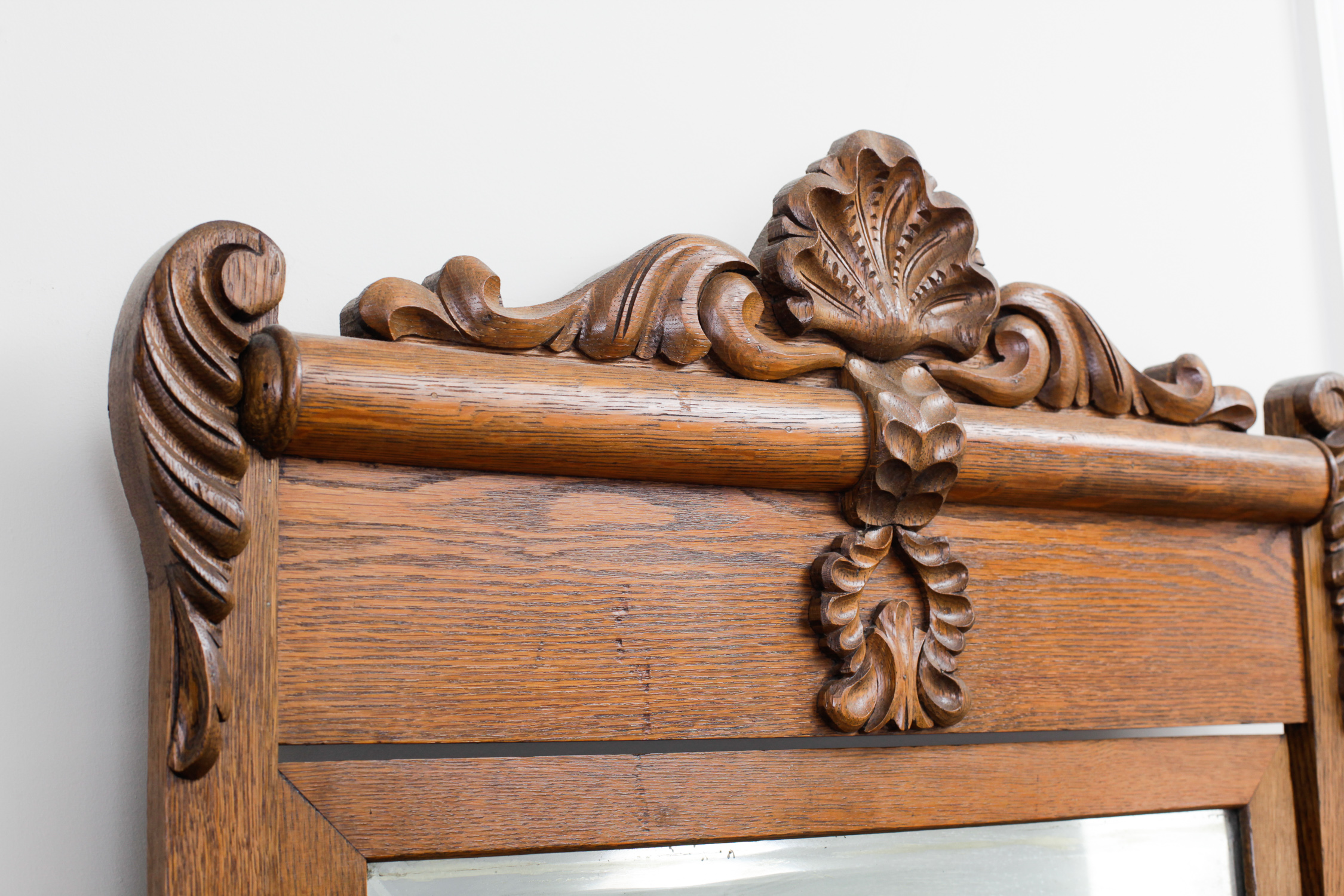 Antique Oak Wash Stand With Mirror EBTH