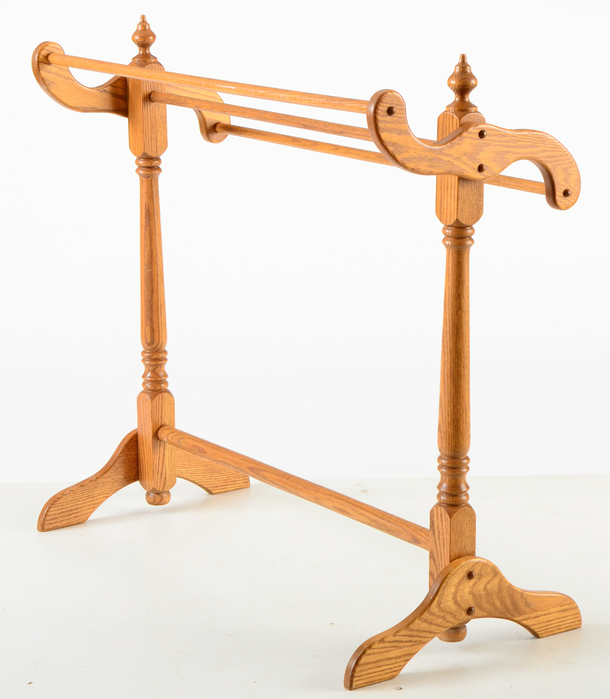 Oak Quilt Rack EBTH