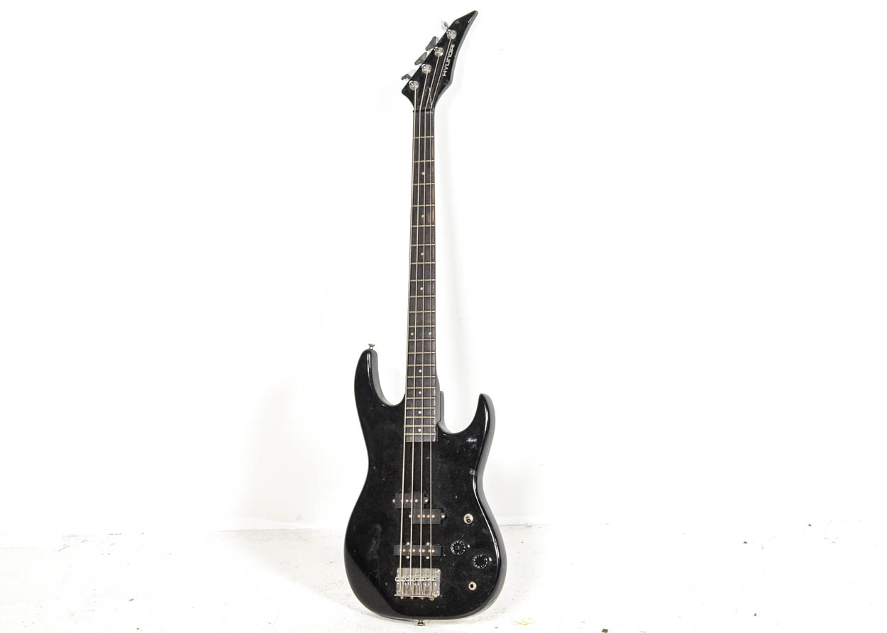 Hyundai Electric Bass Guitar EBTH