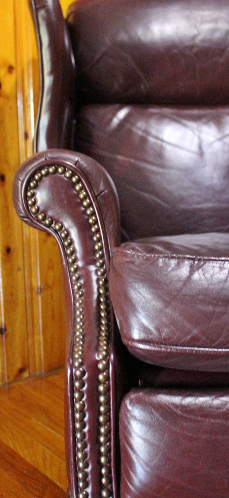 Burgundy Leather Barcalounger Wingback Recliner | EBTH