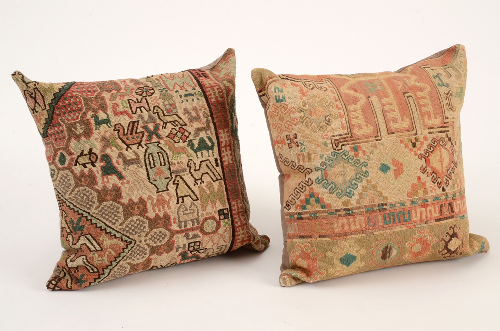 Six Oriental Style Throw Pillows EBTH