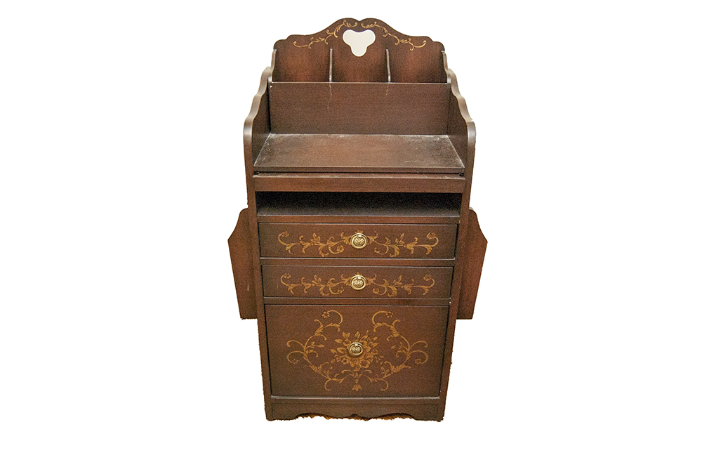 Bill Payer Desk Set Ebth