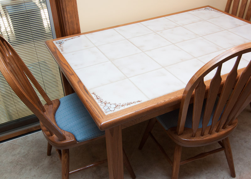 Dinaire Furniture Table and Chair Set EBTH