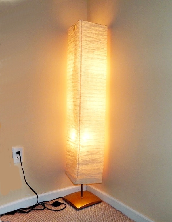 Modern Asian Style Tall Paper Floor Lamp | EBTH