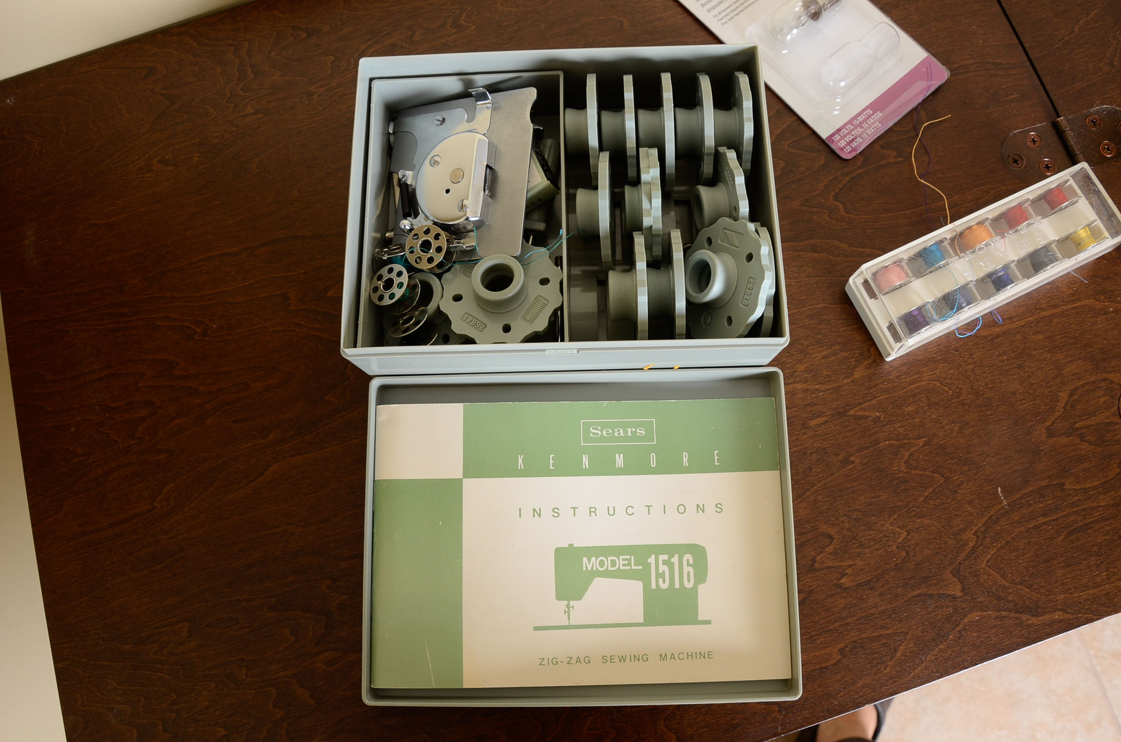Vintage Sears Kenmore Zig Zag Sewing Machine EBTH