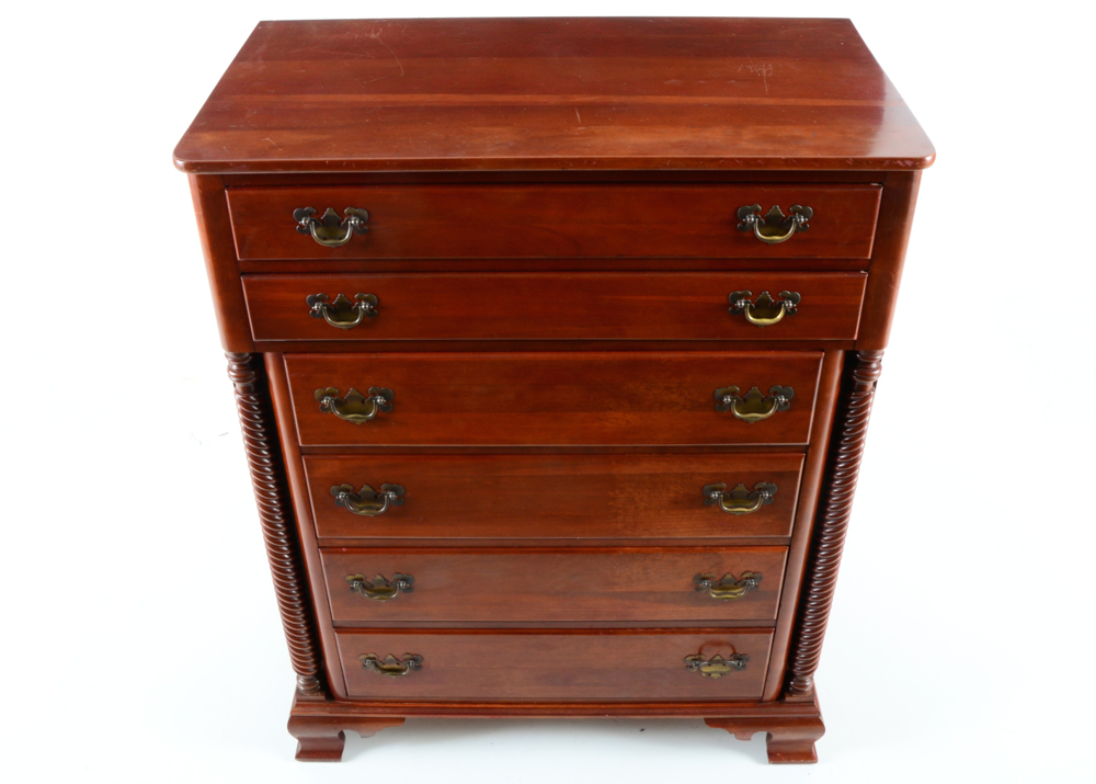 Willett "Wildwood" Cherry Chest of Drawers EBTH