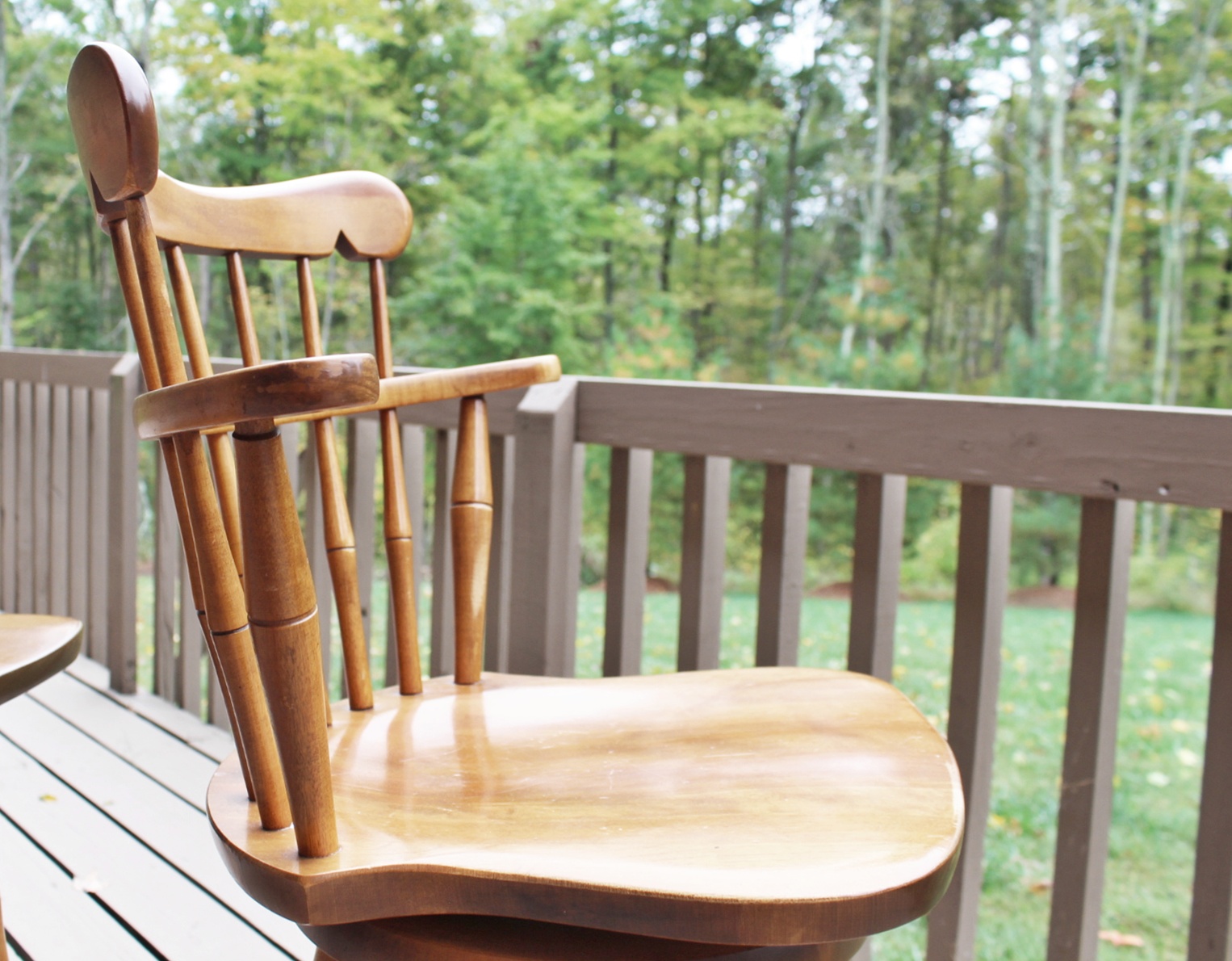 Colonial S Bent & Bros. Maple Swivel Bar Stools EBTH