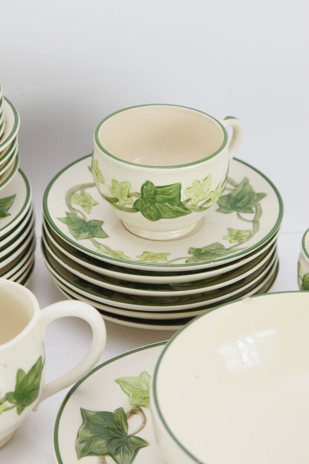 vintage-franciscan-ivy-dinnerware-ebth