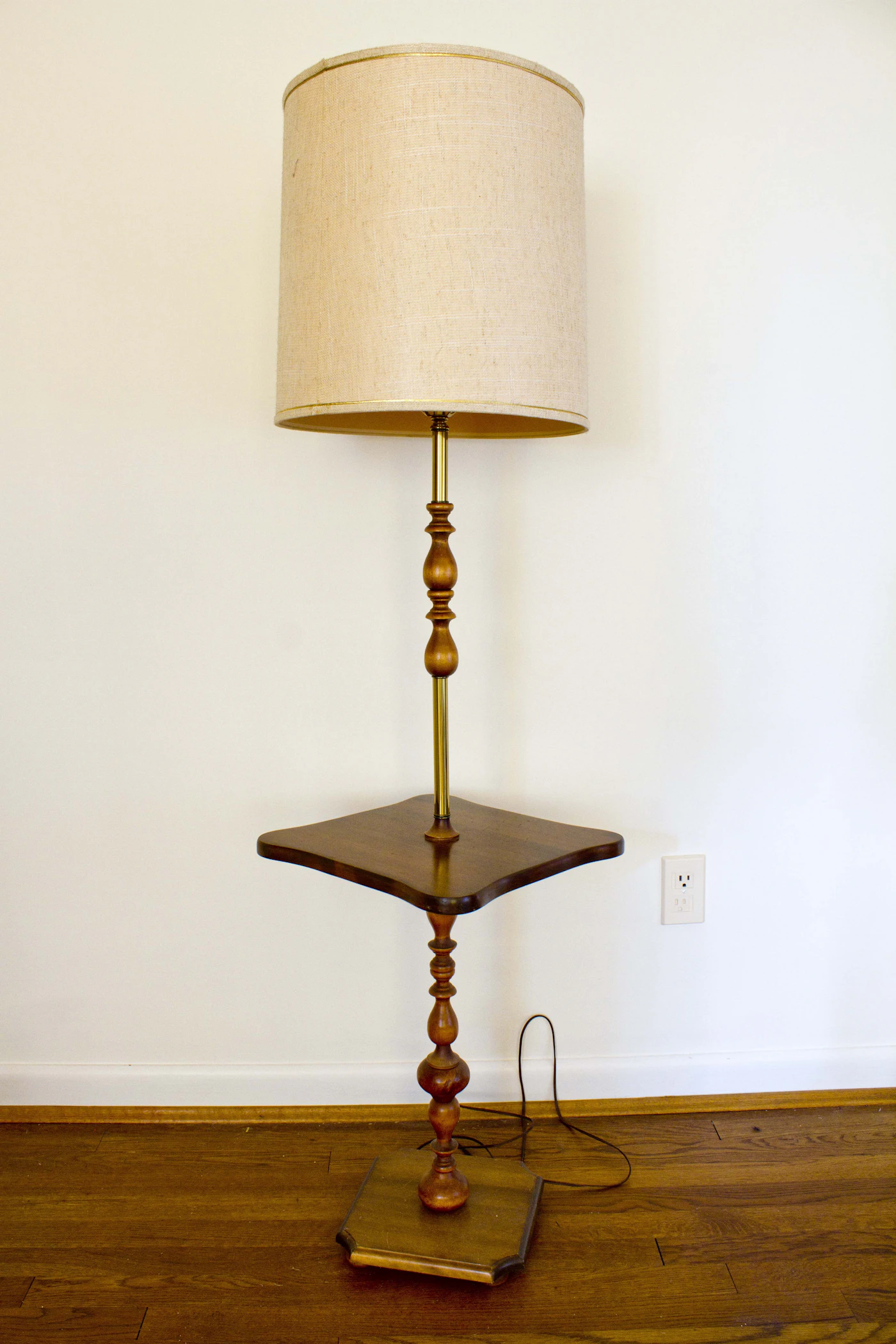 Vintage Floor Lamp with Tray Table | EBTH