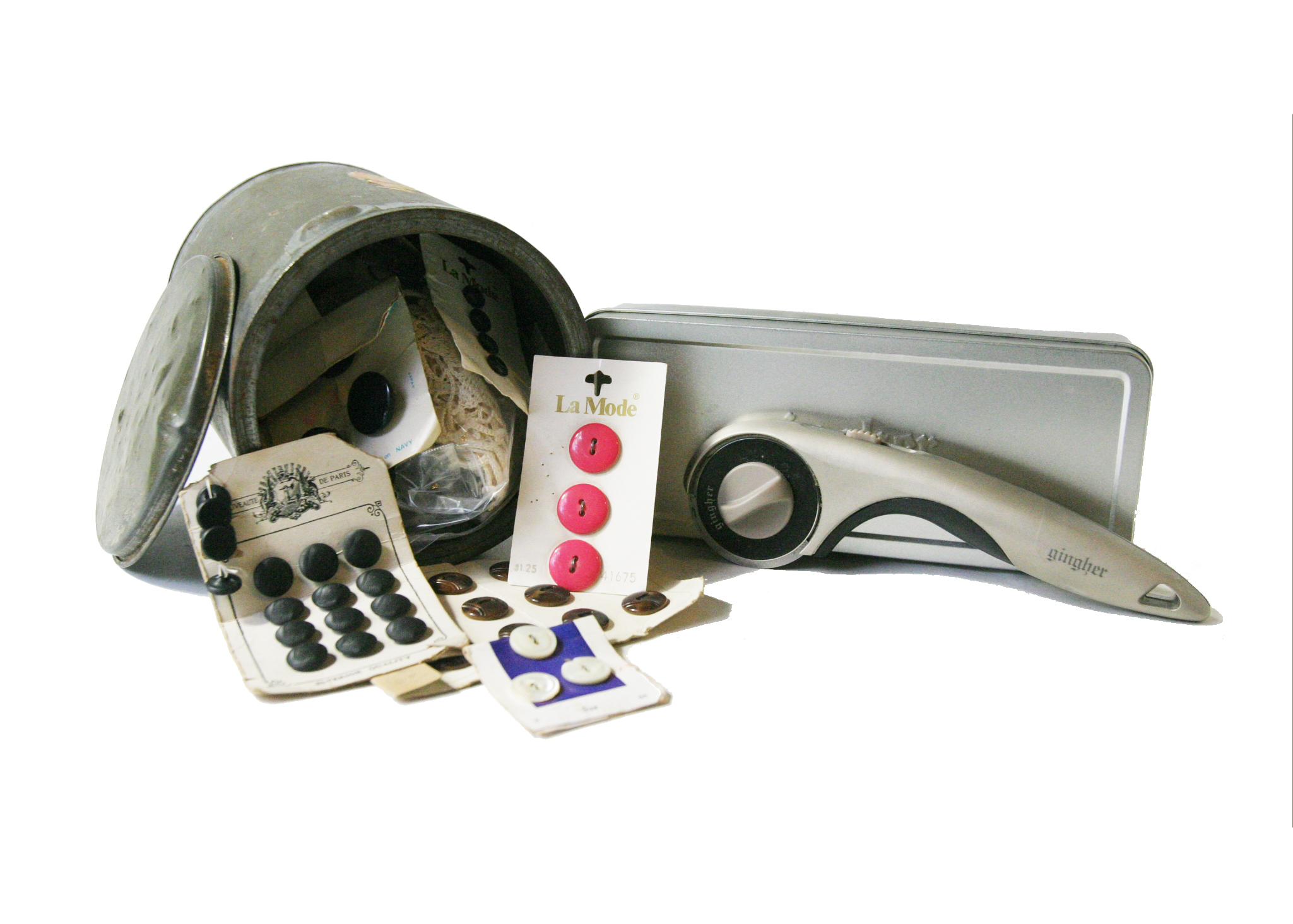 Gingher Rotary Cloth Cutter and Buttons EBTH