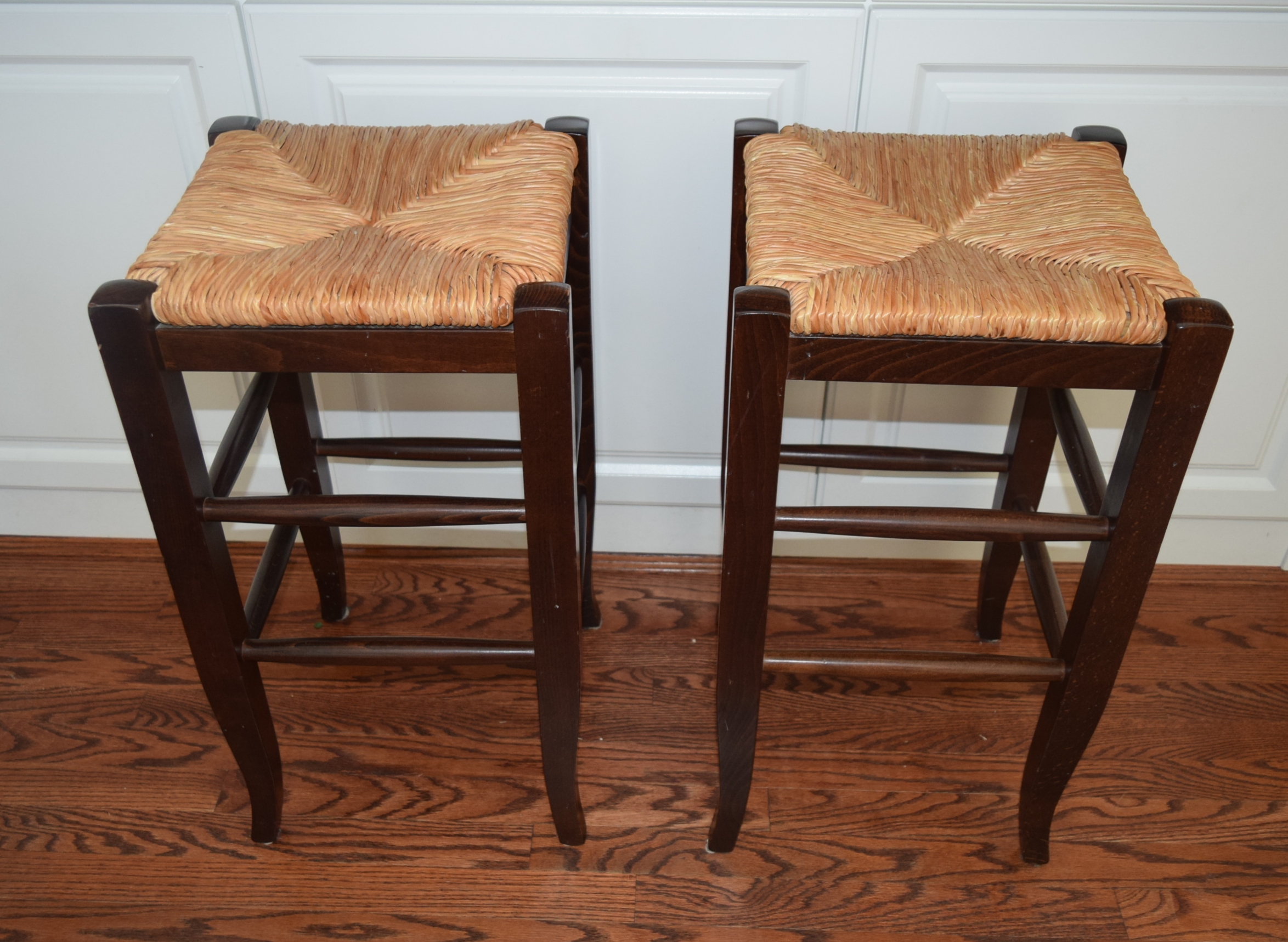 Pair Of Pottery Barn Napoleon Rush Seat Counter Bar Stools EBTH   DSC 0930.JPG