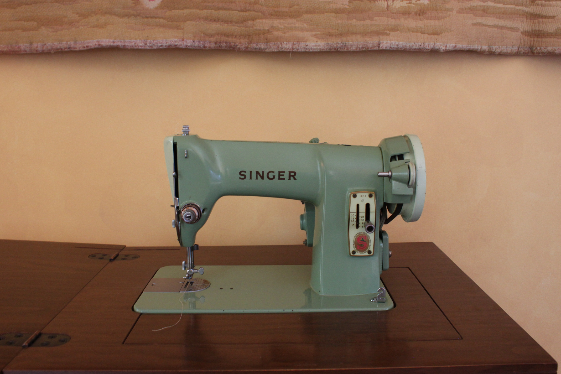 Vintage Singer Sewing Machine Model RFJ88 and Hideaway Stand EBTH